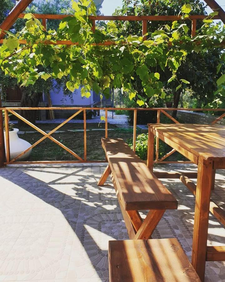 Haus Sofi Hotel Пефкари Екстериор снимка