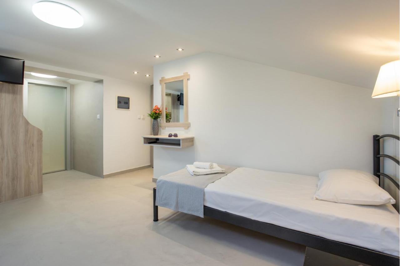 Haus Sofi Hotel Пефкари Екстериор снимка