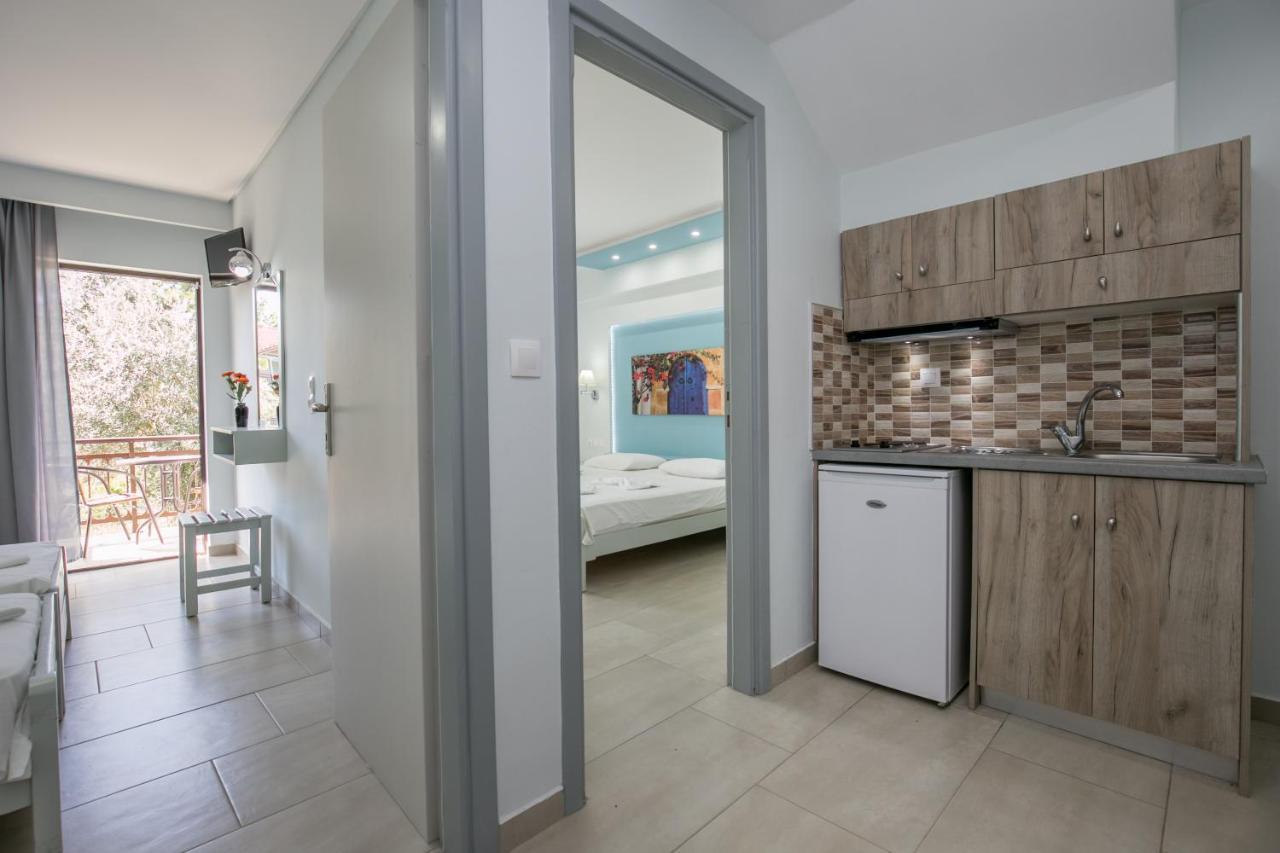 Haus Sofi Hotel Пефкари Екстериор снимка