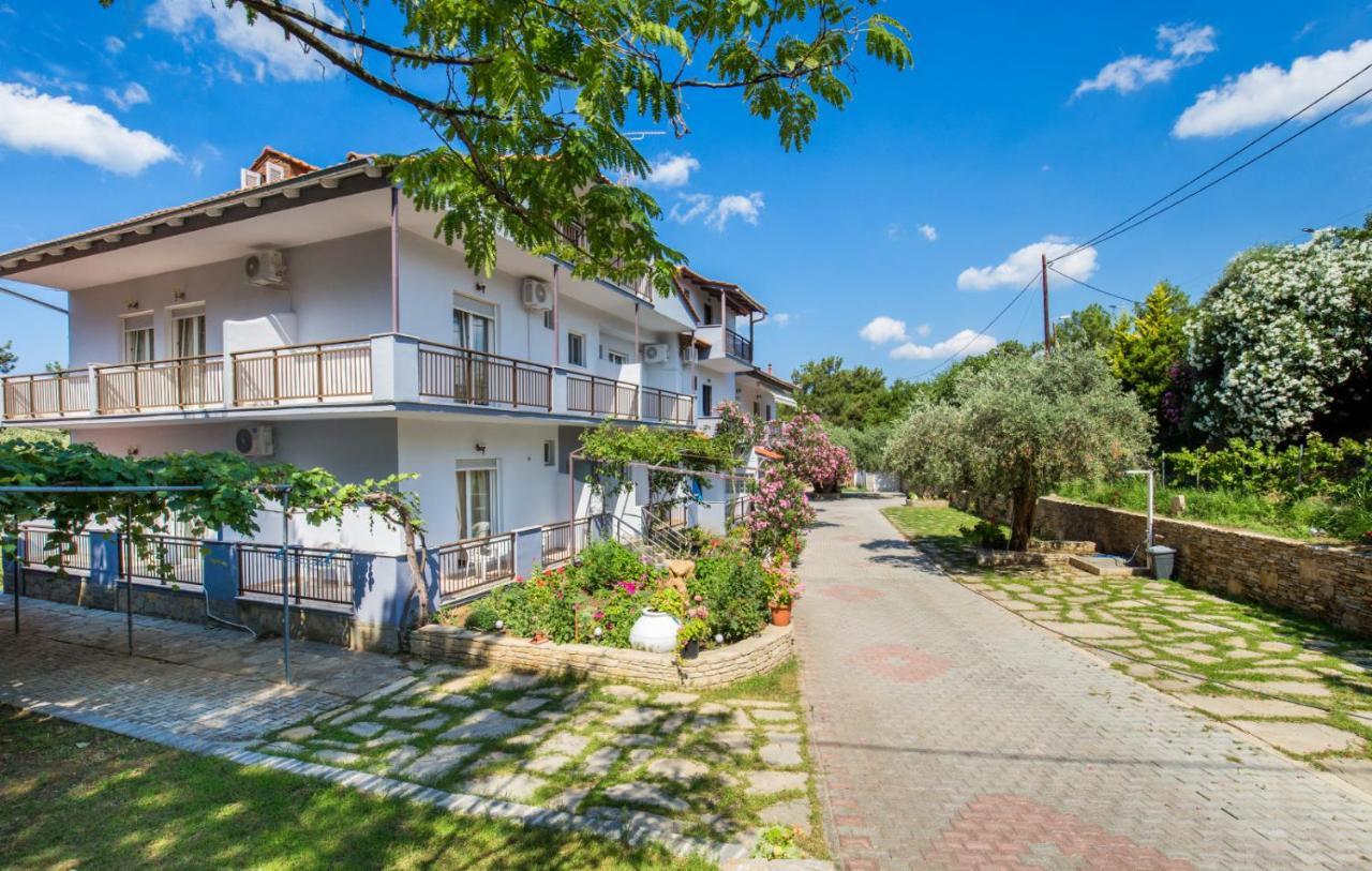 Haus Sofi Hotel Пефкари Екстериор снимка