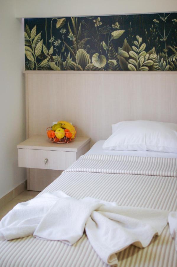 Haus Sofi Hotel Пефкари Екстериор снимка