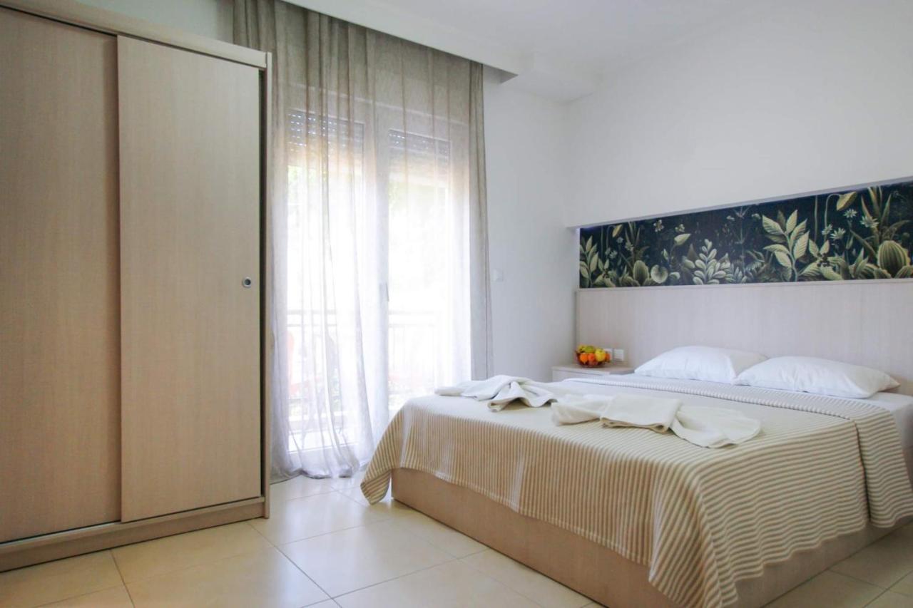 Haus Sofi Hotel Пефкари Екстериор снимка
